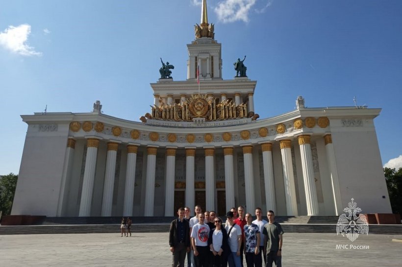 У курсантов Академии прошли занятия на территории ВДНХ